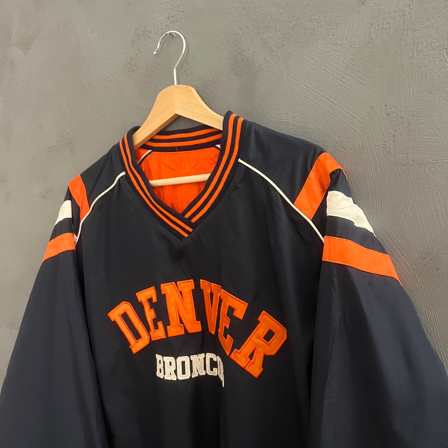 NFL Denver Broncos Windbreaker Sweatshirt (L)