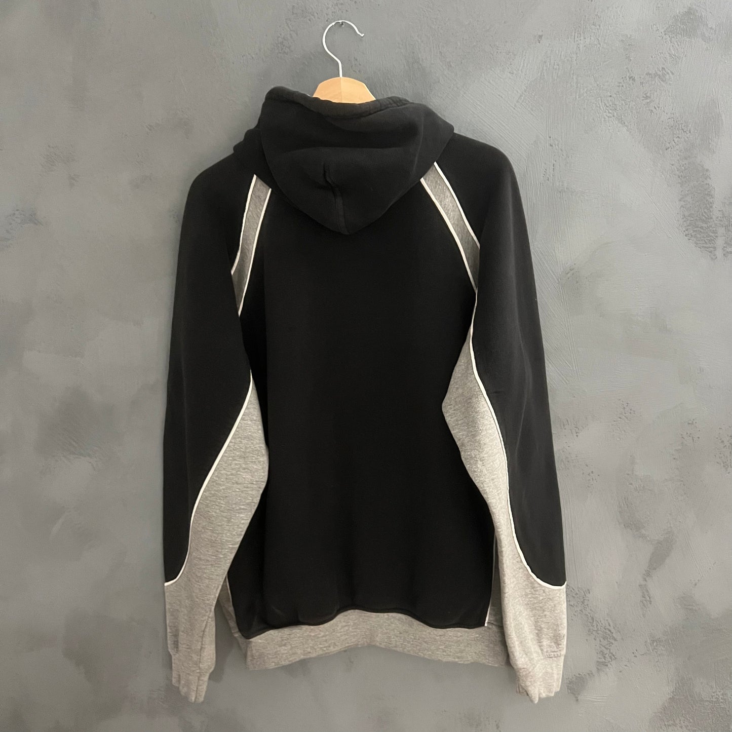 Monmouth College Hoodie (M)