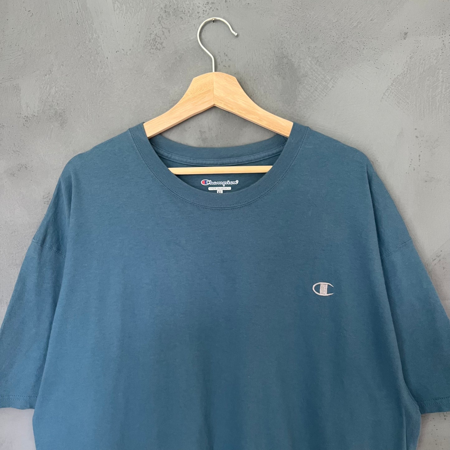 Champion Logo T-shirt (XL)