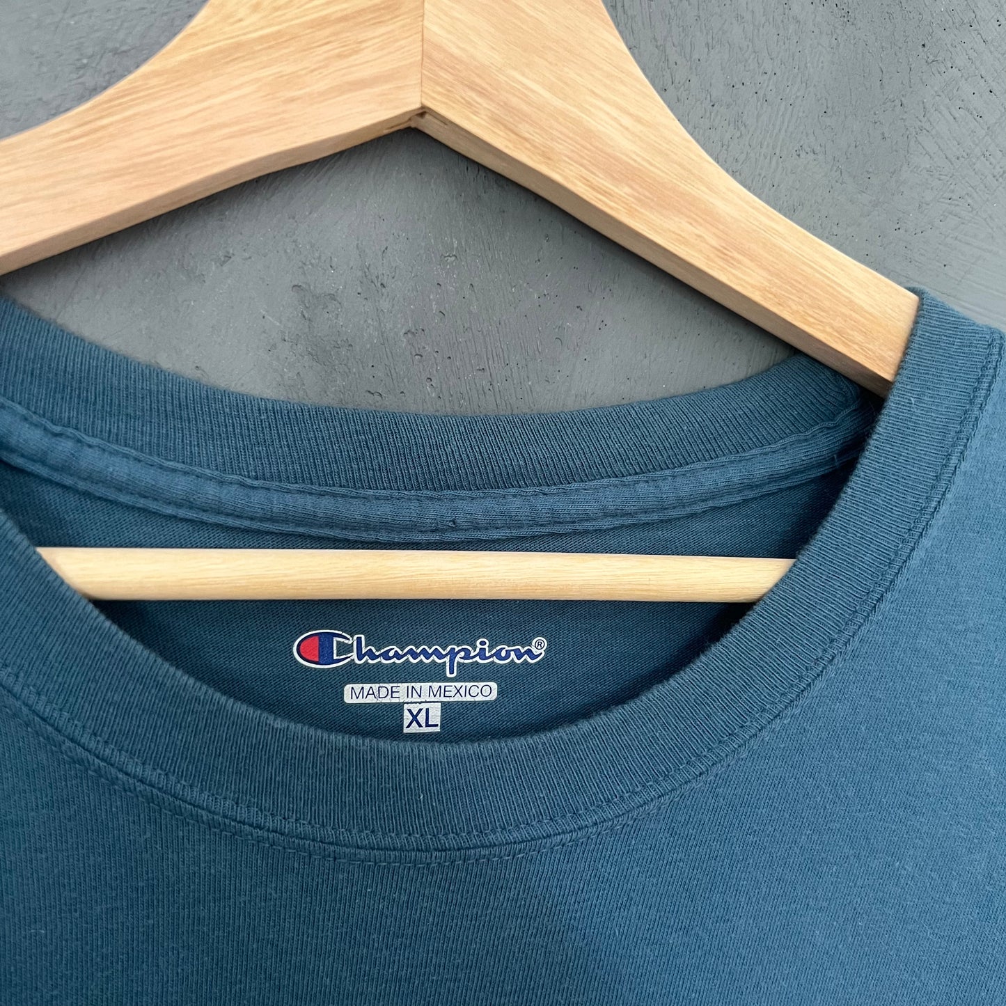 Champion Logo T-shirt (XL)