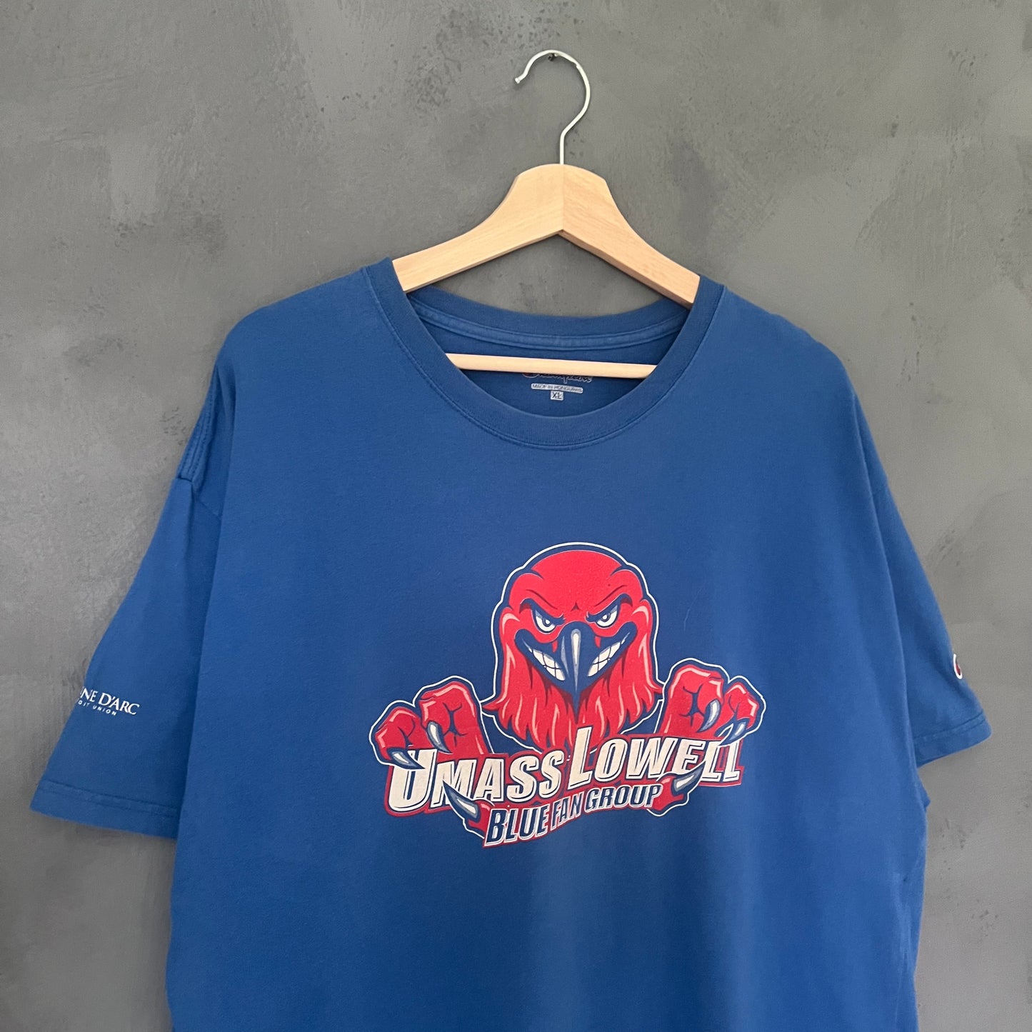 Champion Umass Lowell T-shirt (XL)