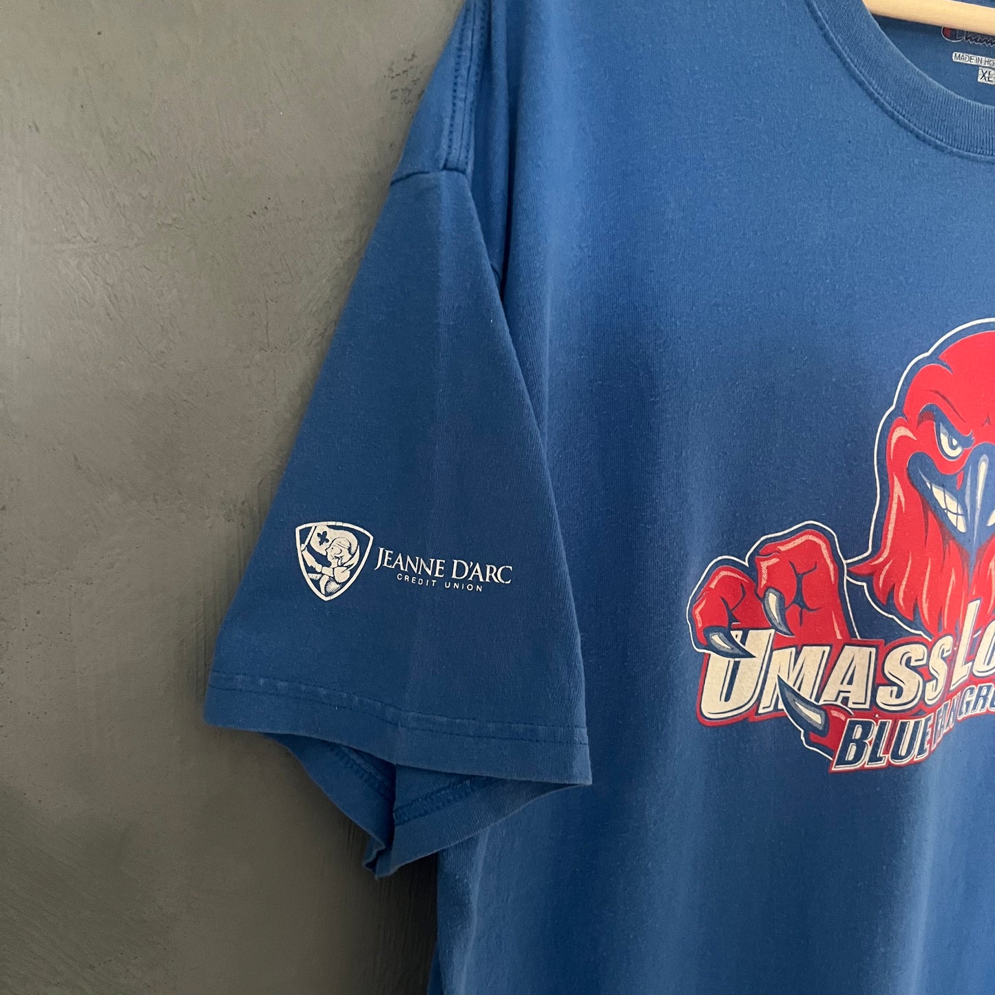 Champion Umass Lowell T-shirt (XL)