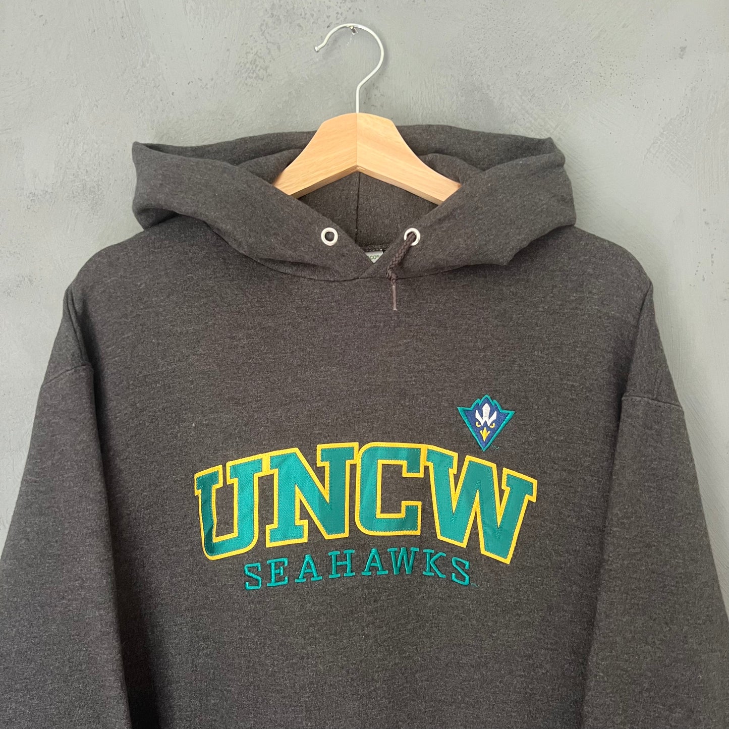 Champion UNCW Hoodie (M)