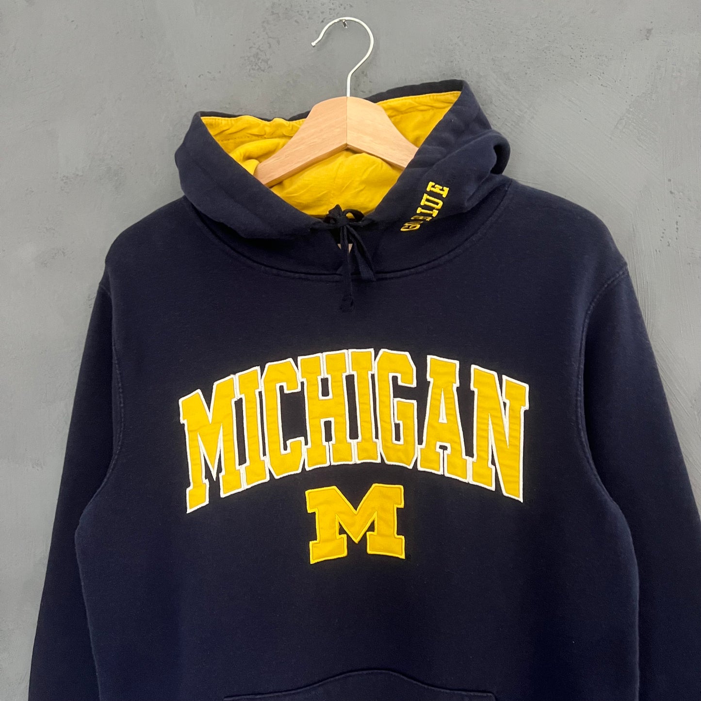 Michigan University Hoodie (S)