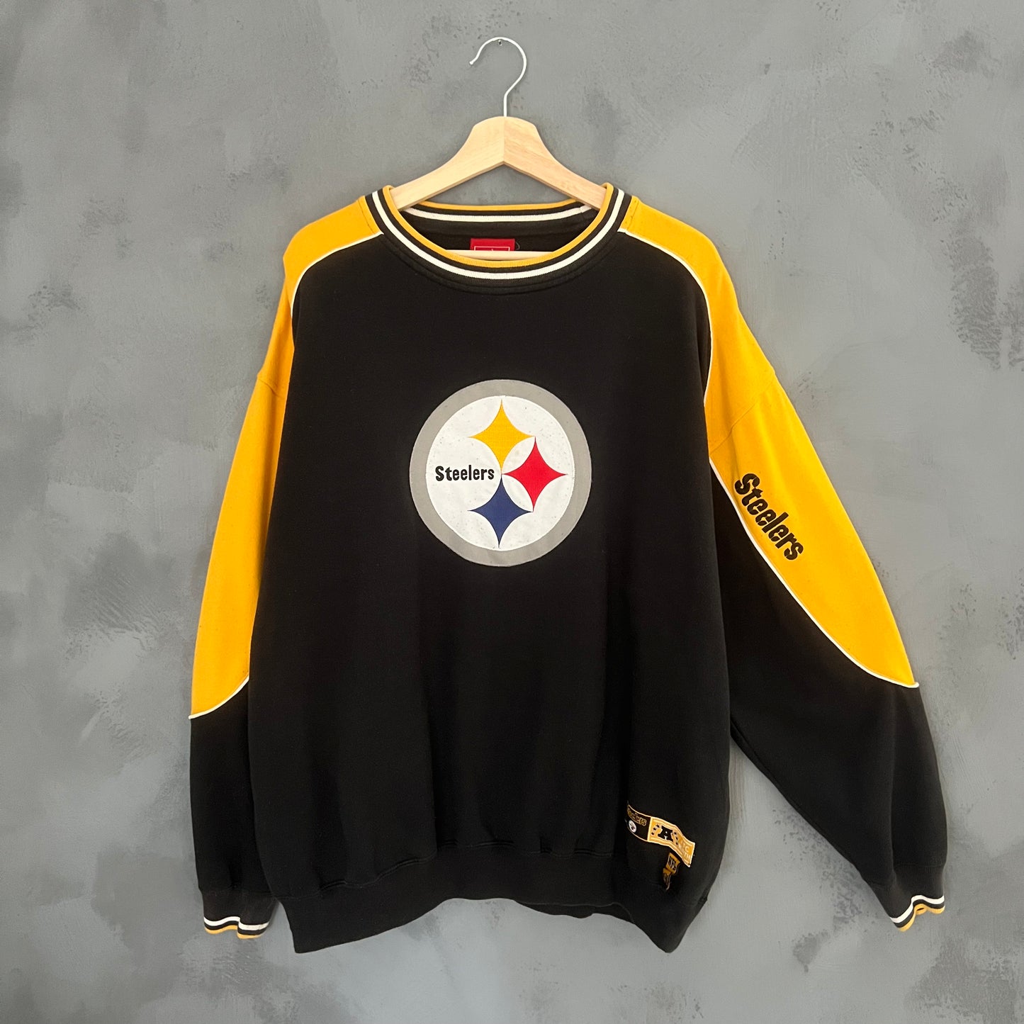 NFL Steelers Sweatshirt (XL)