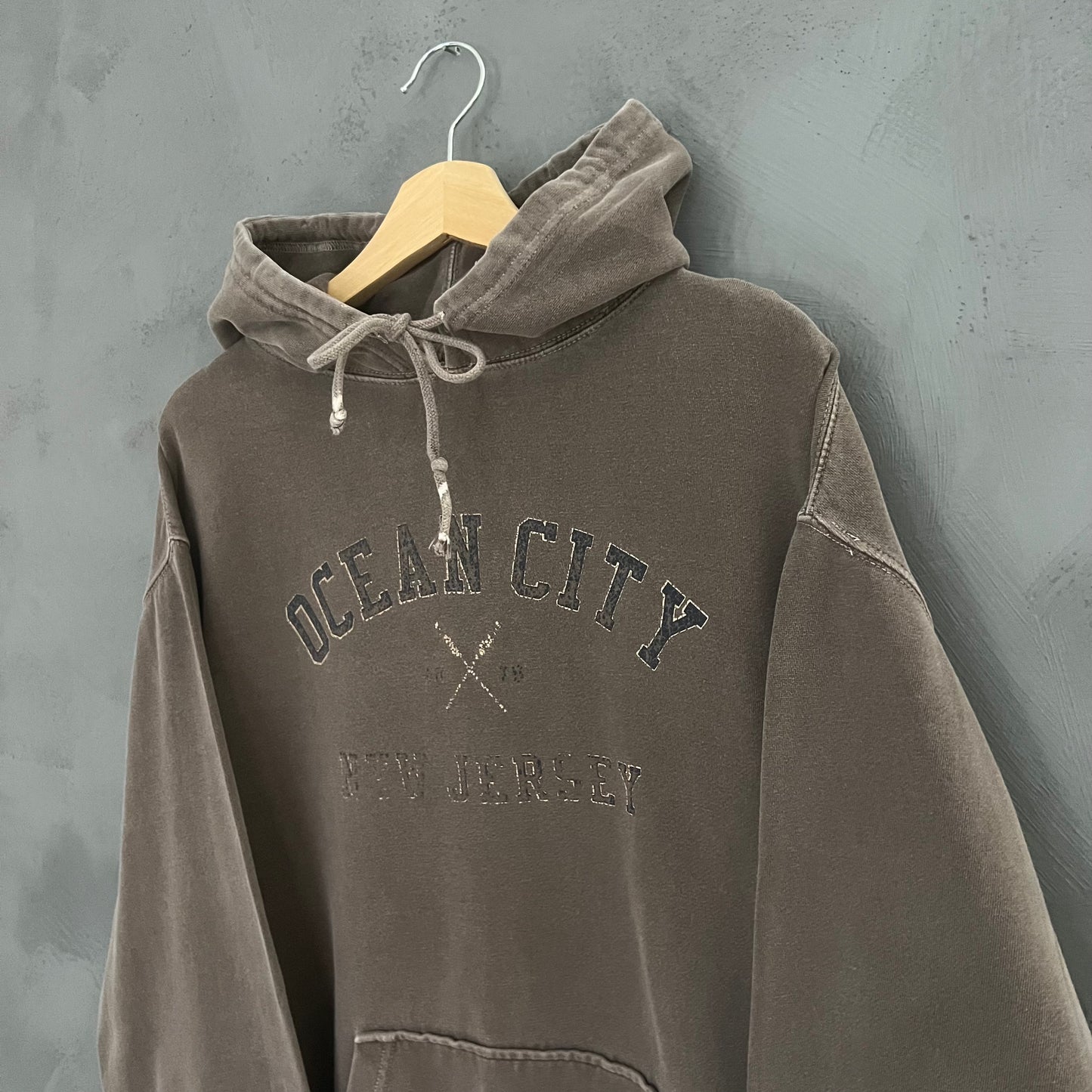 Ocean City Hoodie (L)