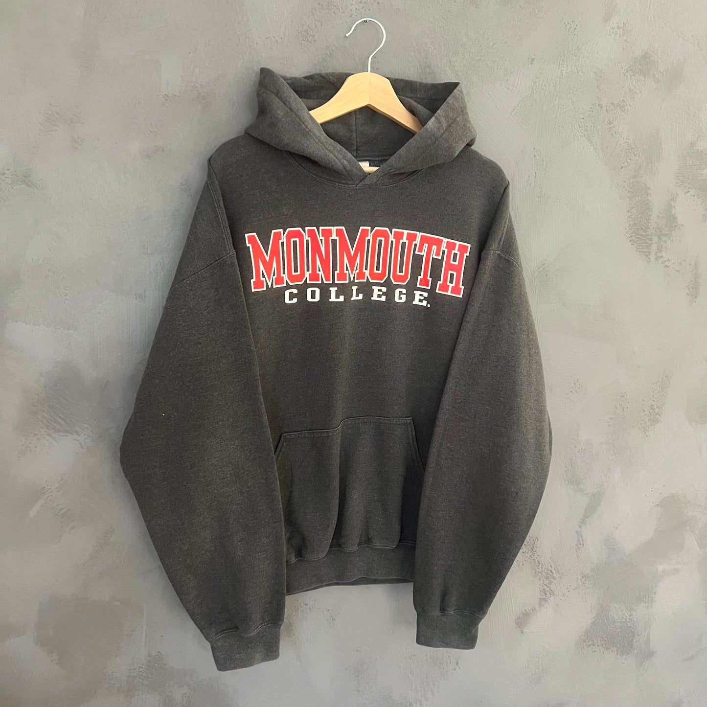 Monmouth Gildan Hoodie (L)