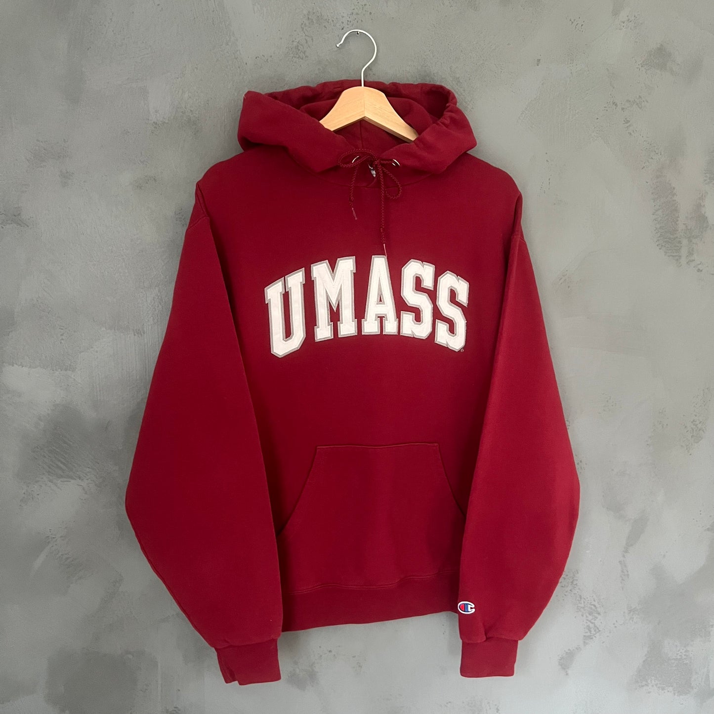 Champion UMASS Hoodie (M)