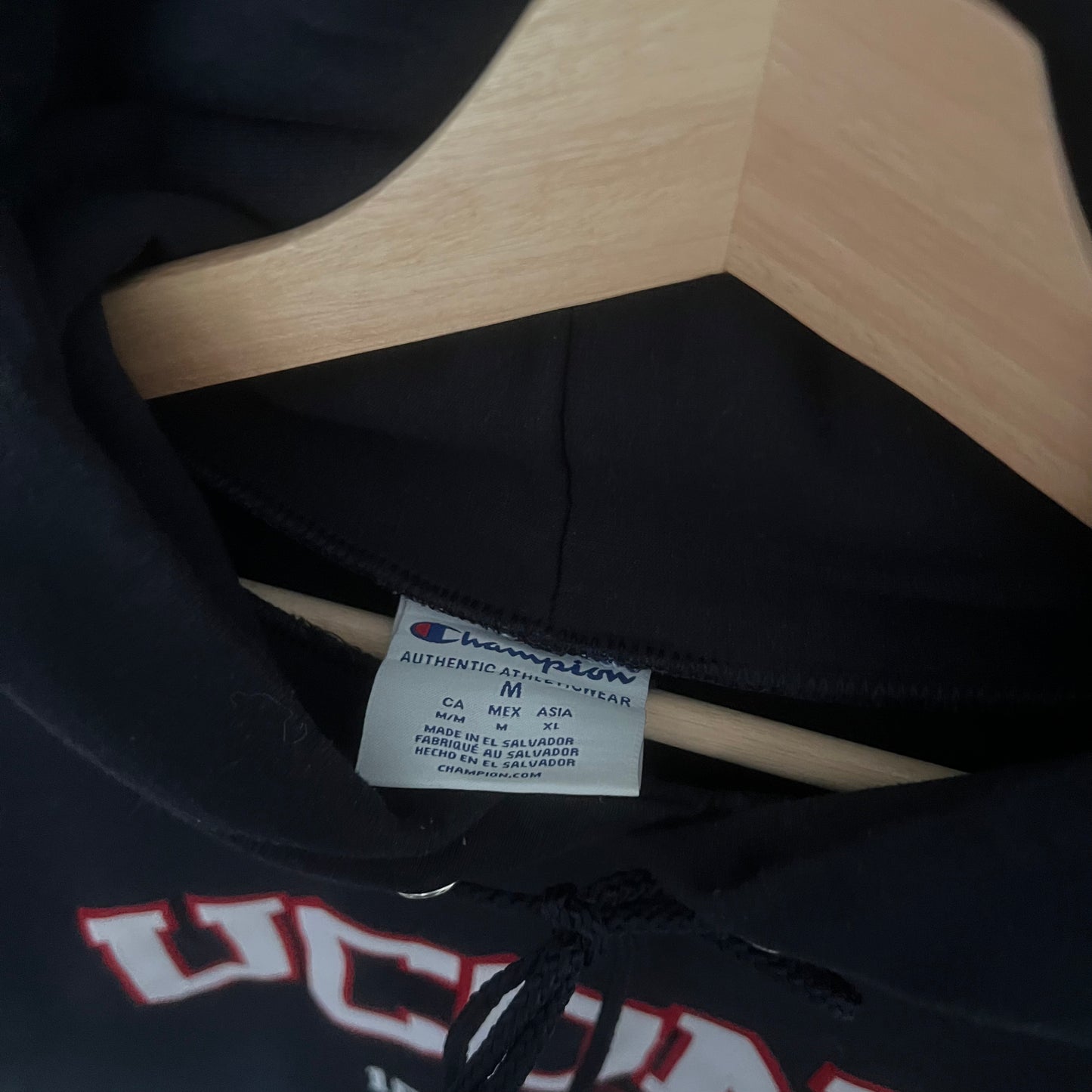 Champion UCONN Hoodie (M)