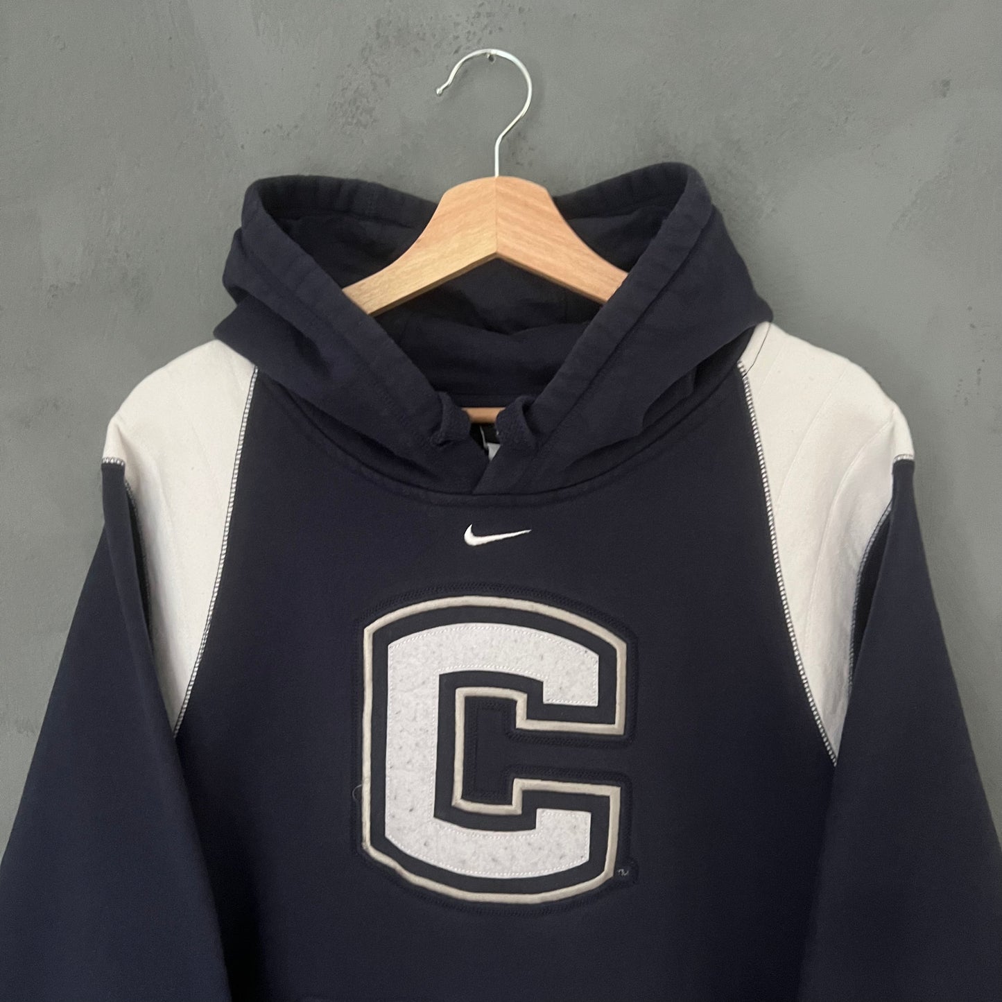 Nike Uconn Hoodie (L)