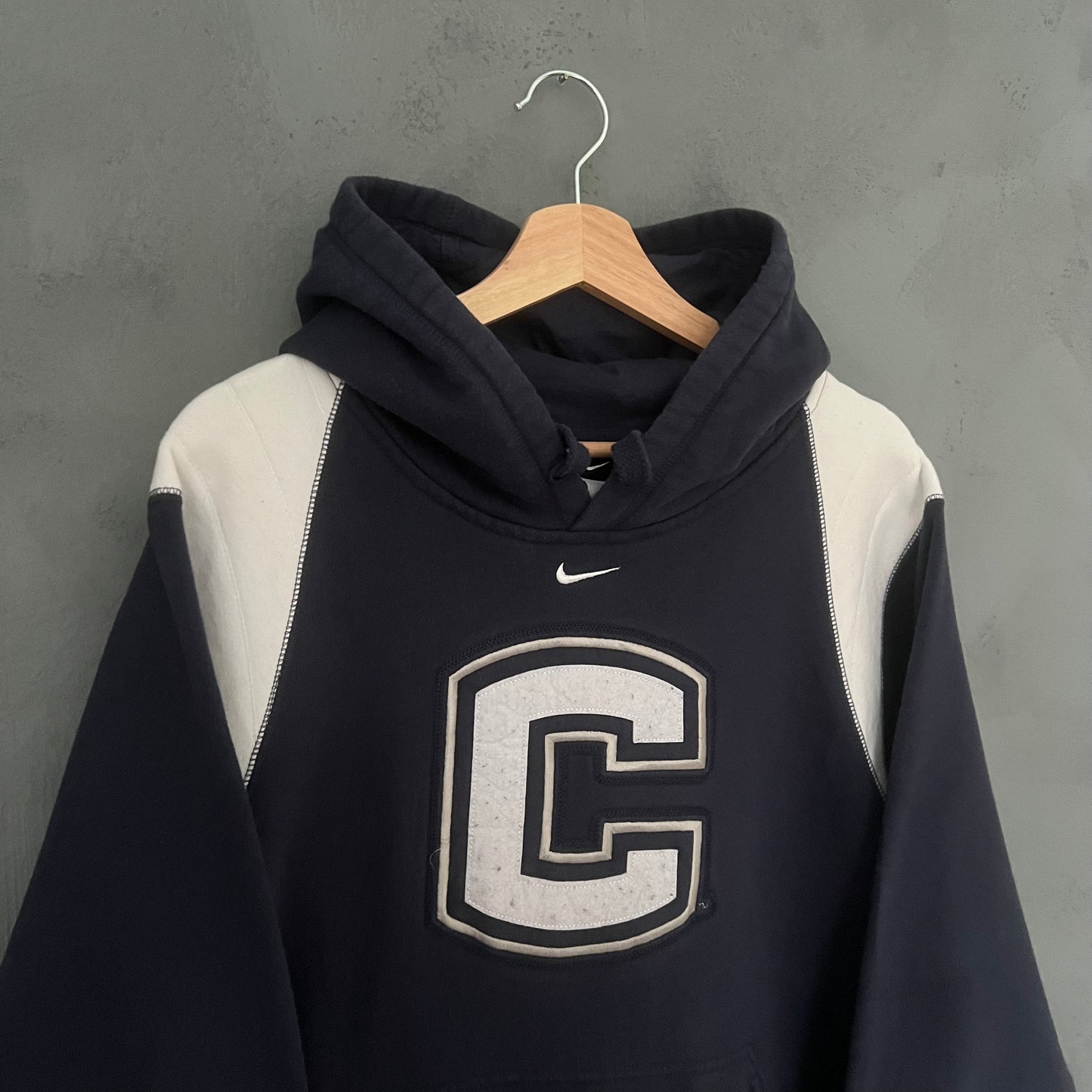 Nike Uconn Hoodie (L)