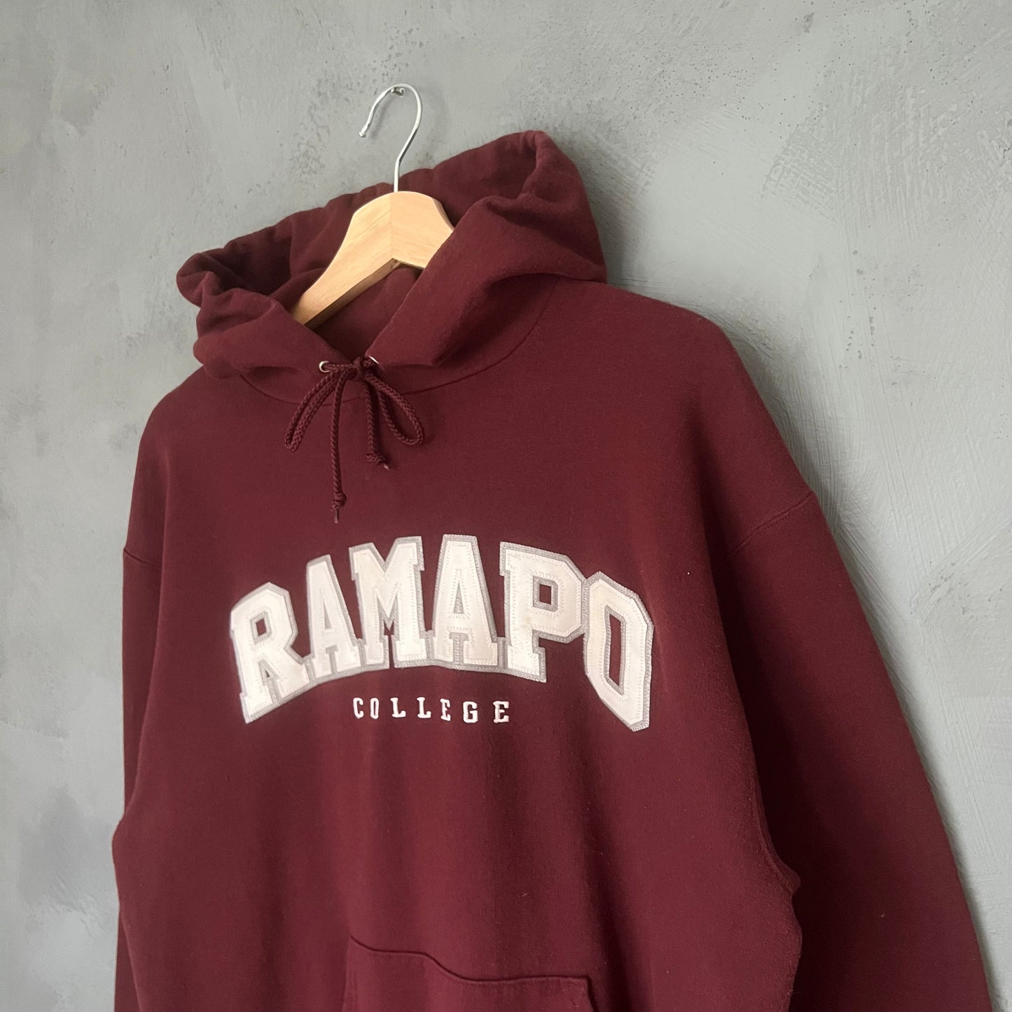 Champion Ramapo College Hoodie (M)