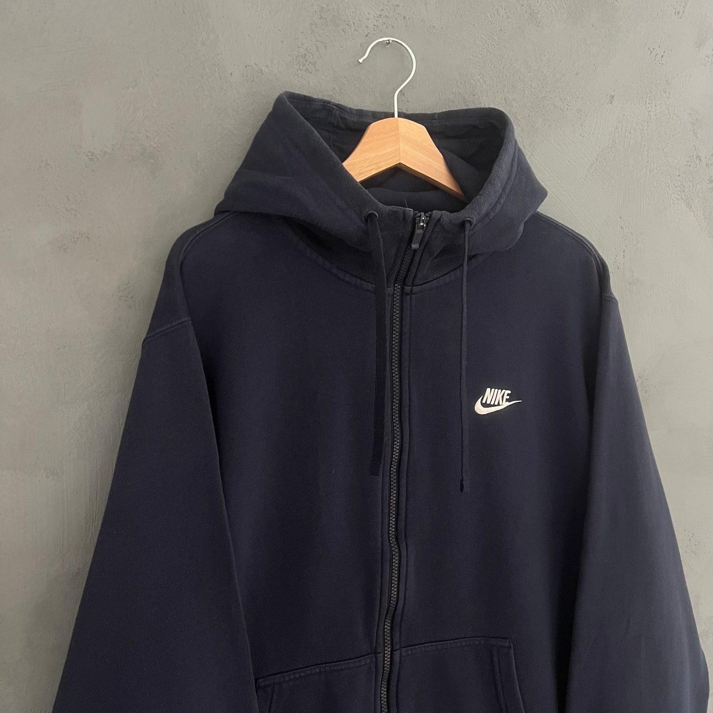 Nike Logo Zip-up Hoodie (XL)