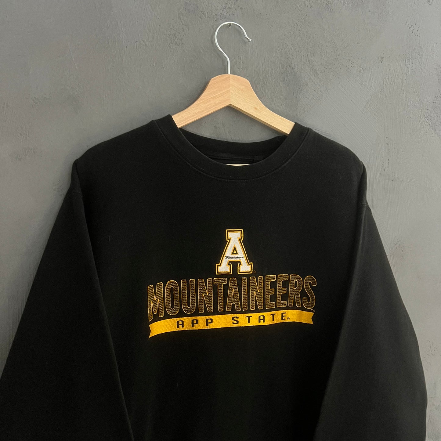 Mountainneers App State Sweatshirt (L)