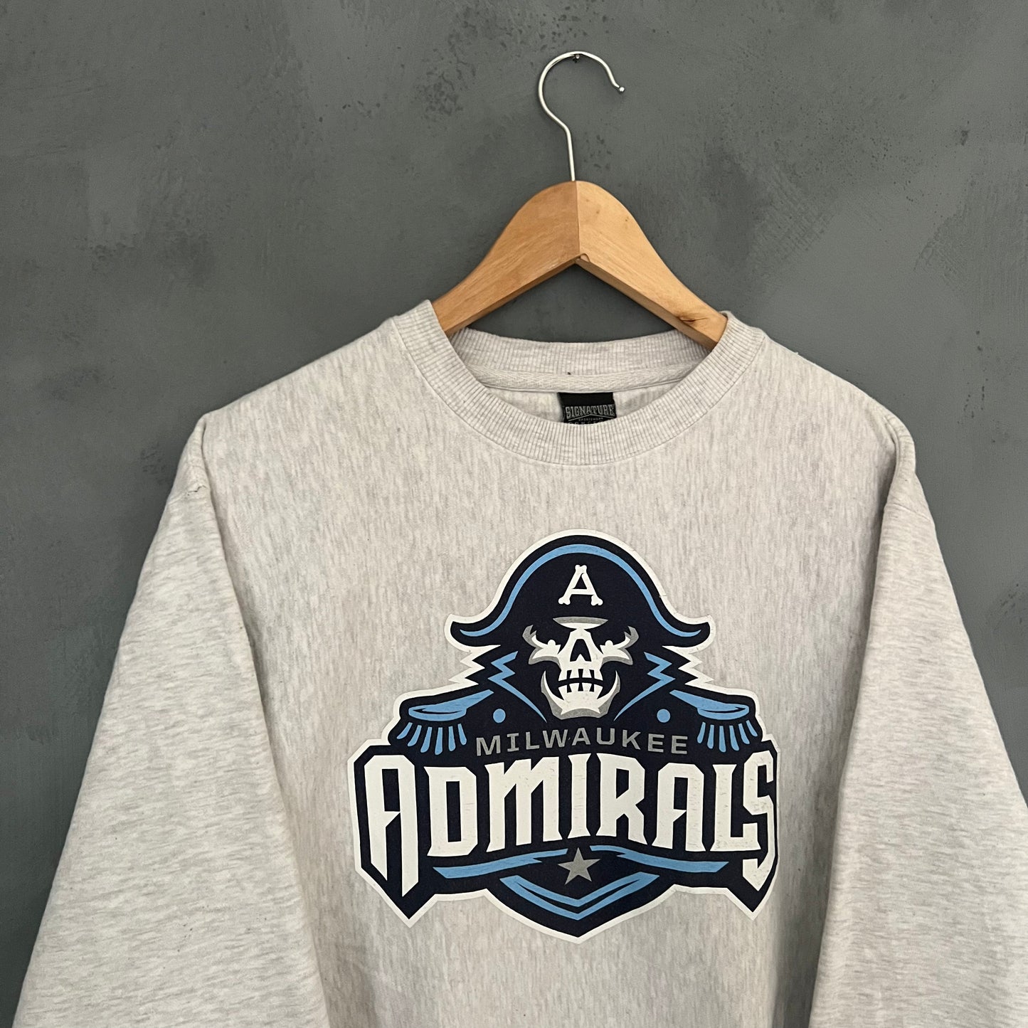 Admirals Sweatshirt (M)